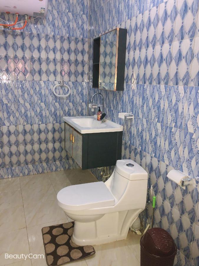 Awamuulamin Manneh Guest House Abuko Eksteriør billede