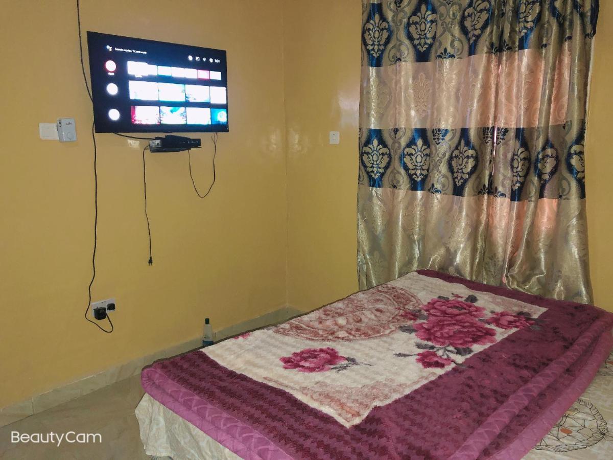 Awamuulamin Manneh Guest House Abuko Eksteriør billede