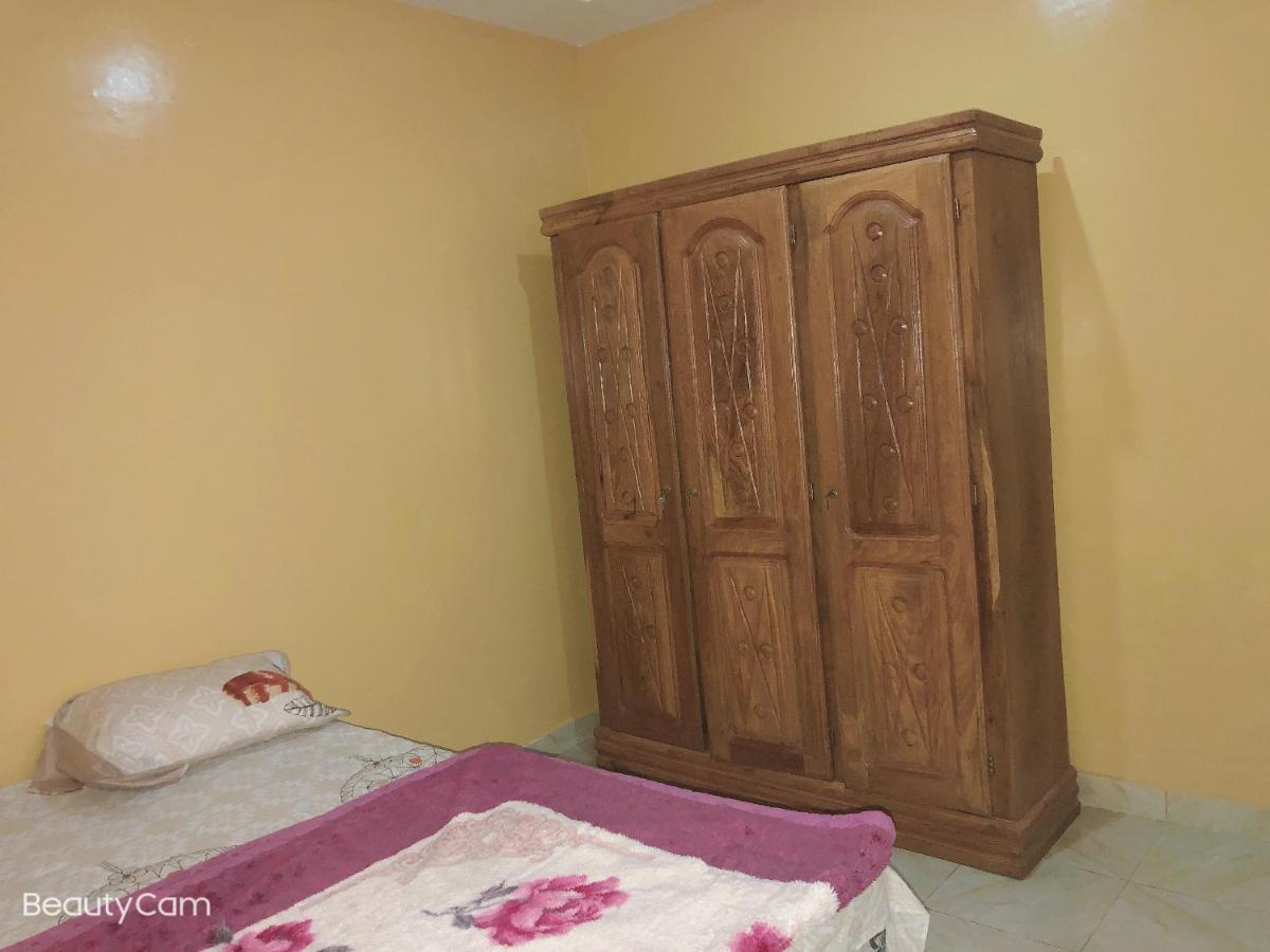 Awamuulamin Manneh Guest House Abuko Eksteriør billede