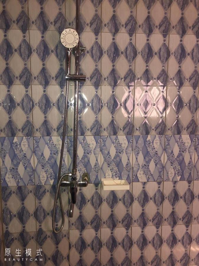 Awamuulamin Manneh Guest House Abuko Eksteriør billede